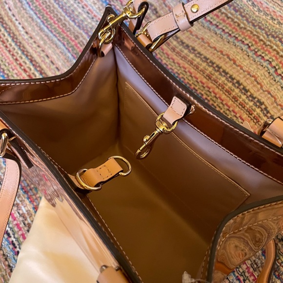 NWT Coach rose gold patent leather handbag - Picture 14 of 15